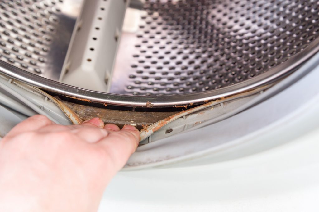 skrubbe snave kvælende Vaskemaskine lugter: Sådan fjerner du lugten i 5 nemme trin – Hold Rent